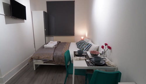 Studio, Ensuite (Apartment 10 )
