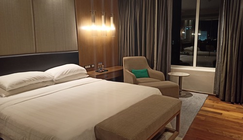 Suite, 1 King Bed