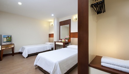 Standard Twin Room
