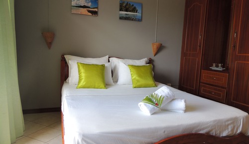Apartment, 2 Bedrooms, Pool View