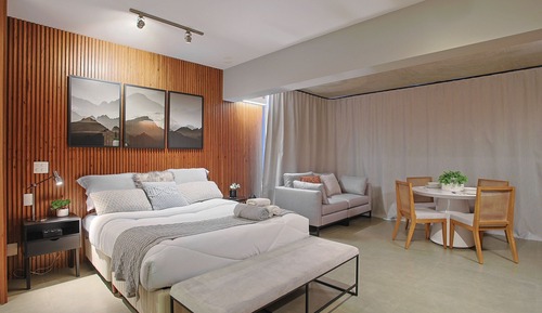 Deluxe Apartment