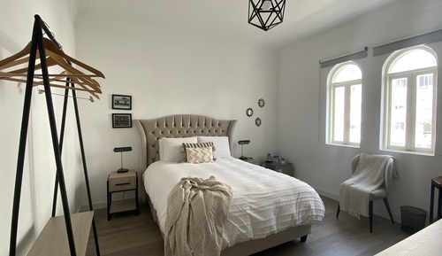 Signature Room