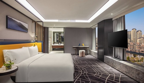Suite, 1 Bedroom, City View