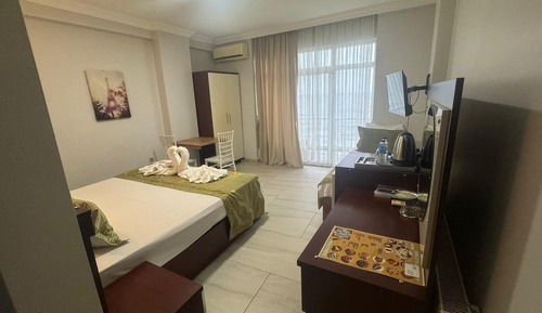 Deluxe Room, 1 Bedroom, Sea View