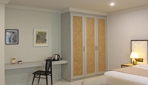Premier Room