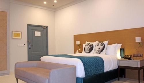 Executive Room