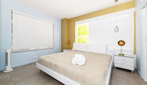 Deluxe Apartment