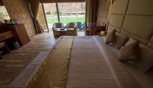 Superior Single Room, 1 Queen Bed