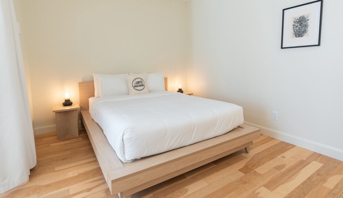 BA200 - One-Bedroom Loft