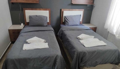 Basic Twin Room