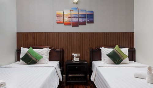 Deluxe Twin Room (Free Bus Station Pick Up)