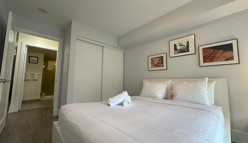 City Apartment, Multiple Beds