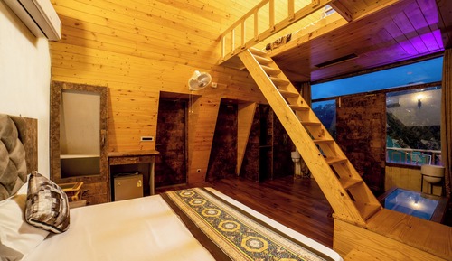 Honeymoon Room