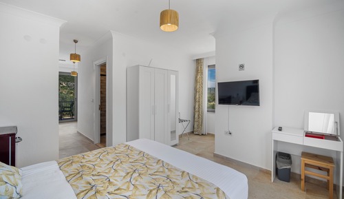 Family Twin Room