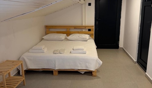 Economy Triple Room