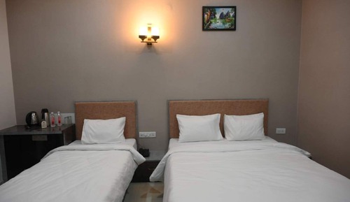Deluxe Suite