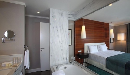 Suite Partial Sea View