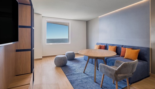 Junior Suite, 1 King Bed