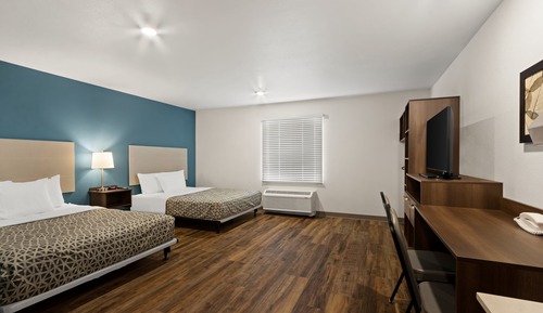 Suite, 2 Queen Beds, Non Smoking