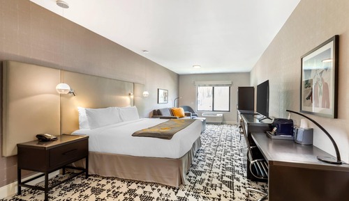 Suite, Multiple Beds, Accessible, Non Smoking