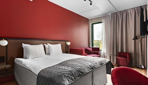 Family Room, 1 Queen Bed, Non Smoking (with Sofabed)