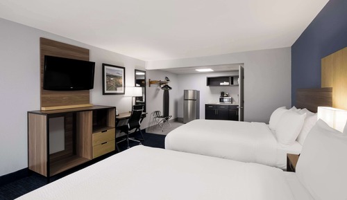Standard Room, 2 Queen Beds, Non Smoking, Kitchenette (Walk-in Shower)
