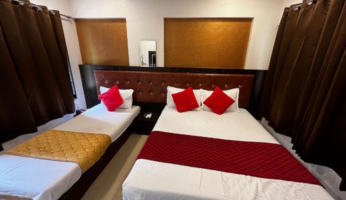 Deluxe Triple Room
