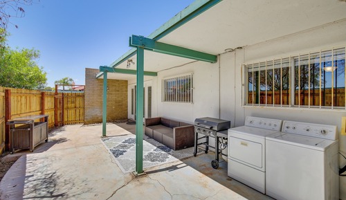 Apartment (2 Bedrooms)