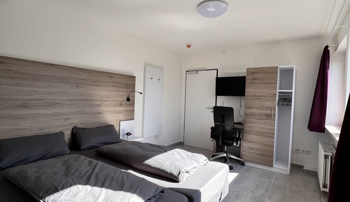 Double Room, 1 Double Bed