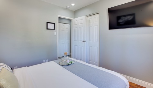 House (2 Bedrooms)