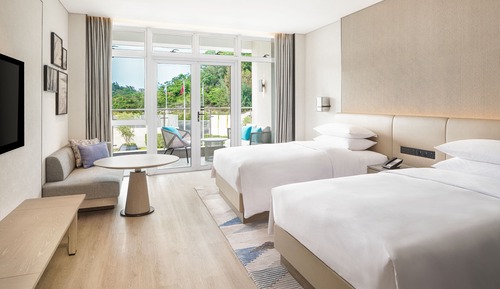 Room, 2 Queen Beds, Balcony