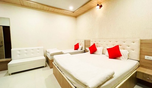 Basic Triple Room