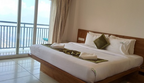 Deluxe Room, Balcony