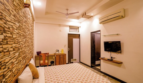 Superior Room, 1 King Bed