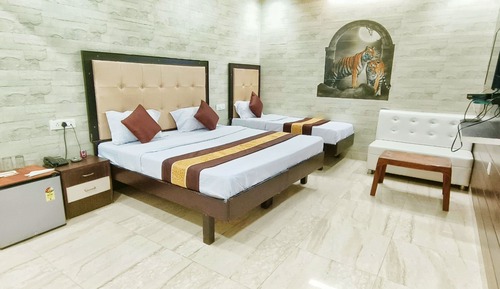 Luxury Triple Room