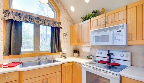 House (2 Bedrooms)