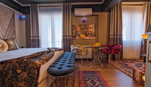 Elite Room