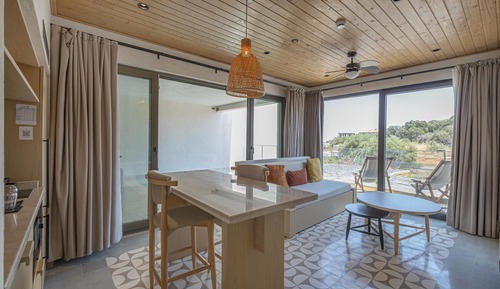 Suite, Non Smoking, Private Pool