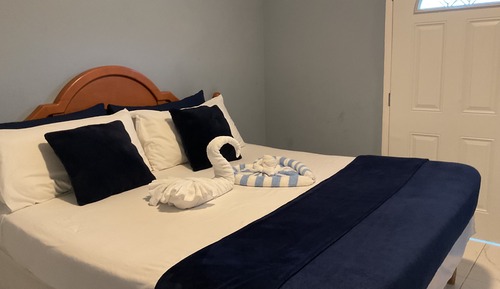Signature Room, 1 Bedroom, Courtyard View
