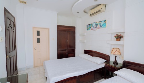 Family Quadruple Room, Bathtub, City View