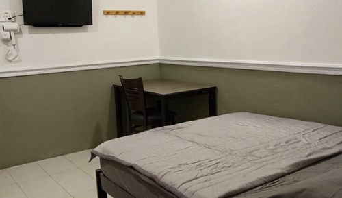 Economy Twin Room