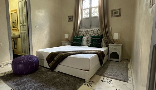 Economy Room