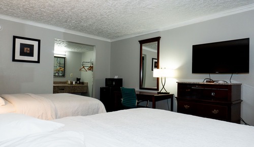 Standard Room, 2 Queen Beds, Non Smoking