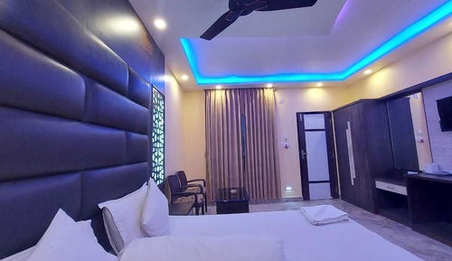 Classic Quadruple Room