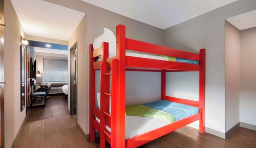 Suite, Multiple Beds