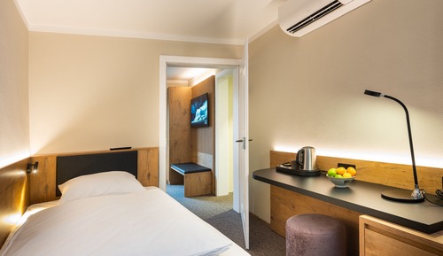 Classic Single Room