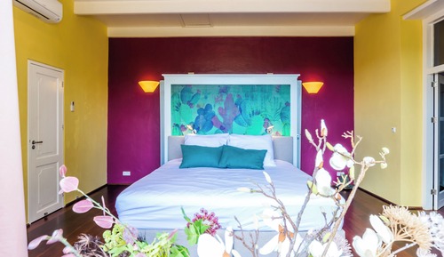 Traditional Suite