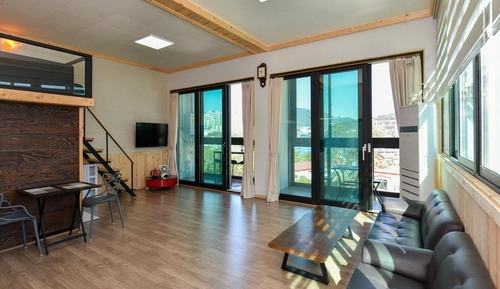 Basic Room, 1 Bedroom (205)