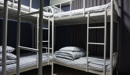 Room (6 Share Female Room)