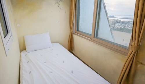 Room (Avila (2F Only small dog less than 5k)